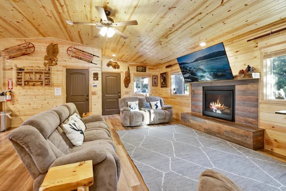 2353-Skyline Lodge