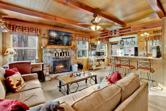 2386-Kozy Cabin