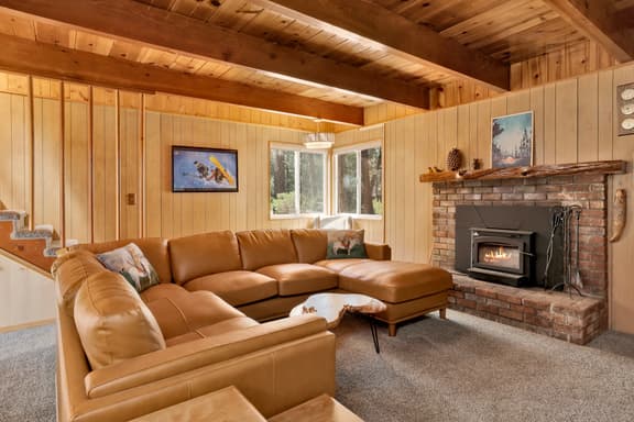 2526-Slope Side Getaway