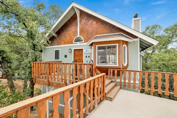 2570-Moonridge Treehouse