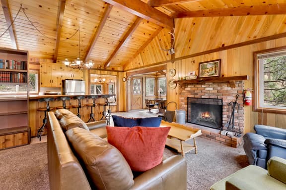 713-Idle Ours Cabin
