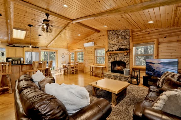 2588-Fox Hollow Retreat