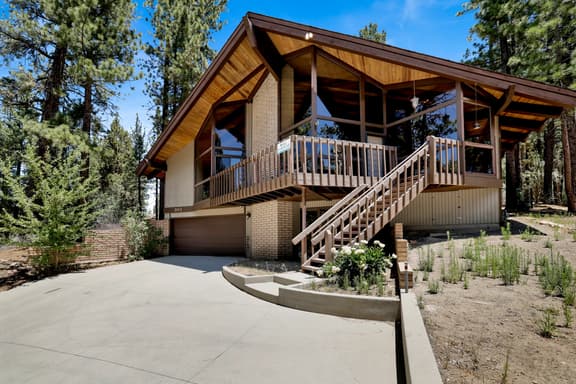 2664 - Mountain Majesty Manor